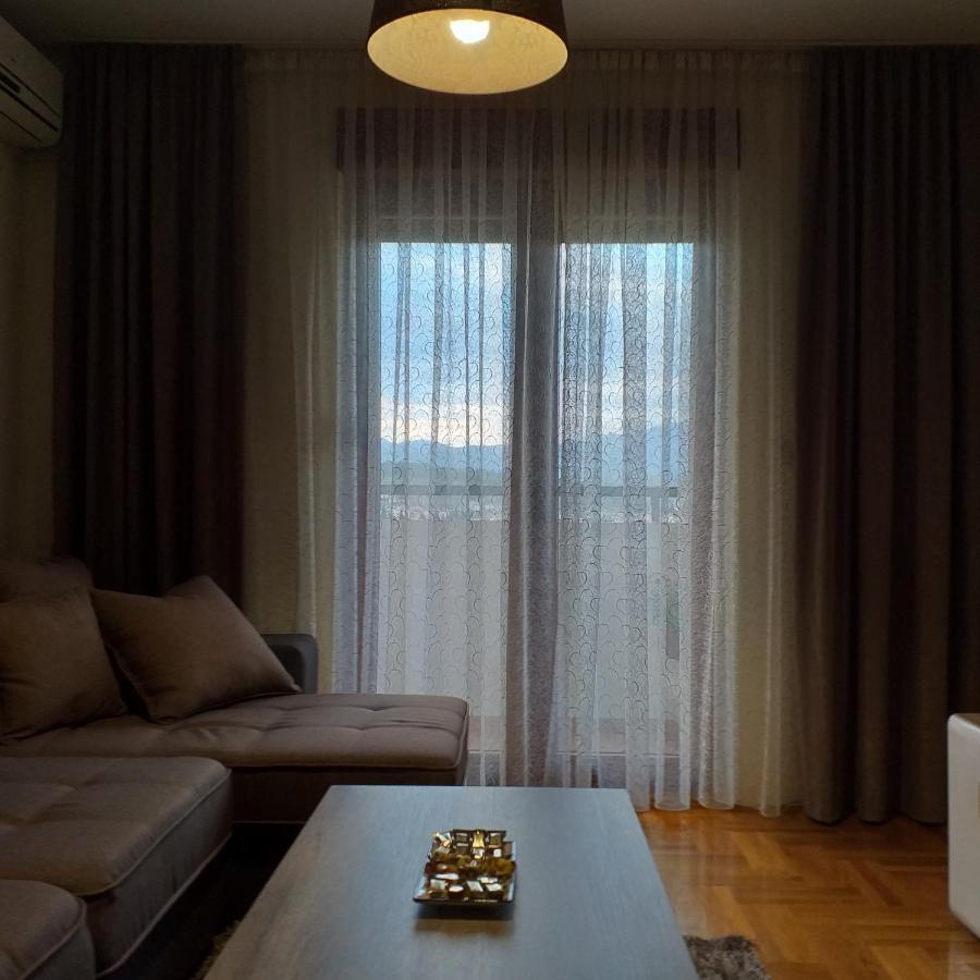 פודגוריצה Aphrodite Apartment מראה חיצוני תמונה